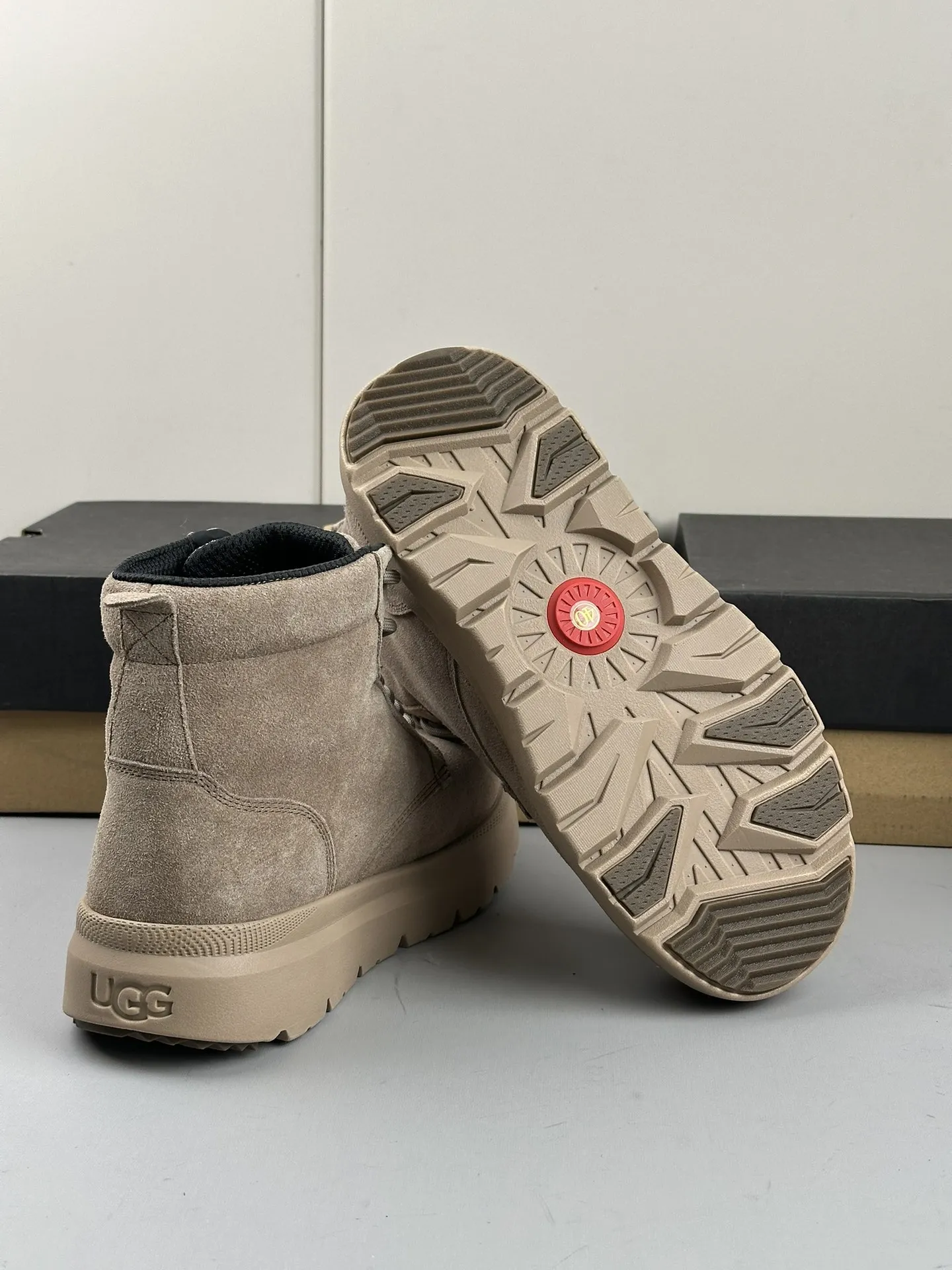 UGG Мужские ботинки коричневые с шерстяной стелькой