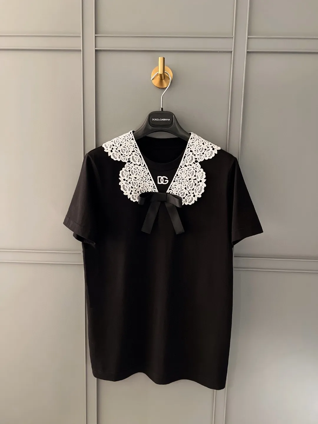 DOLCE & GABBANA Женская футболка с воротником DOLCE & GABBANA Женская футболка с воротником