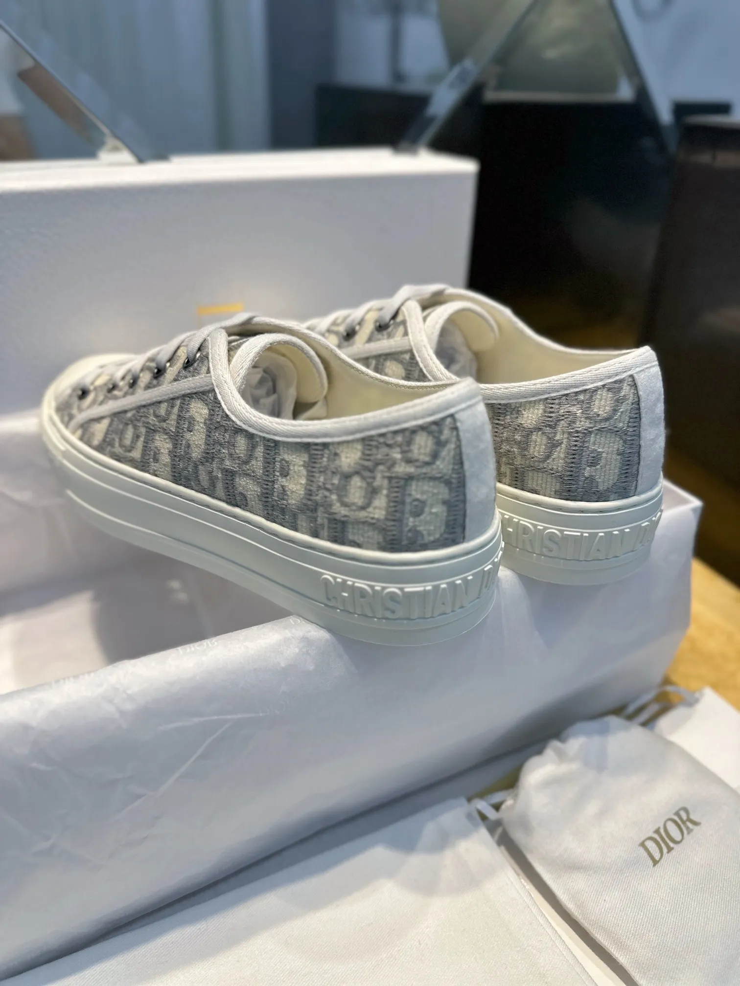 CHRISTIAN DIOR Женские кеды CHRISTIAN DIOR Женские кеды