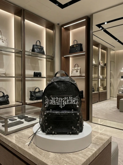 BALENCIAGA Мужской Рюкзак с металлическими вставками