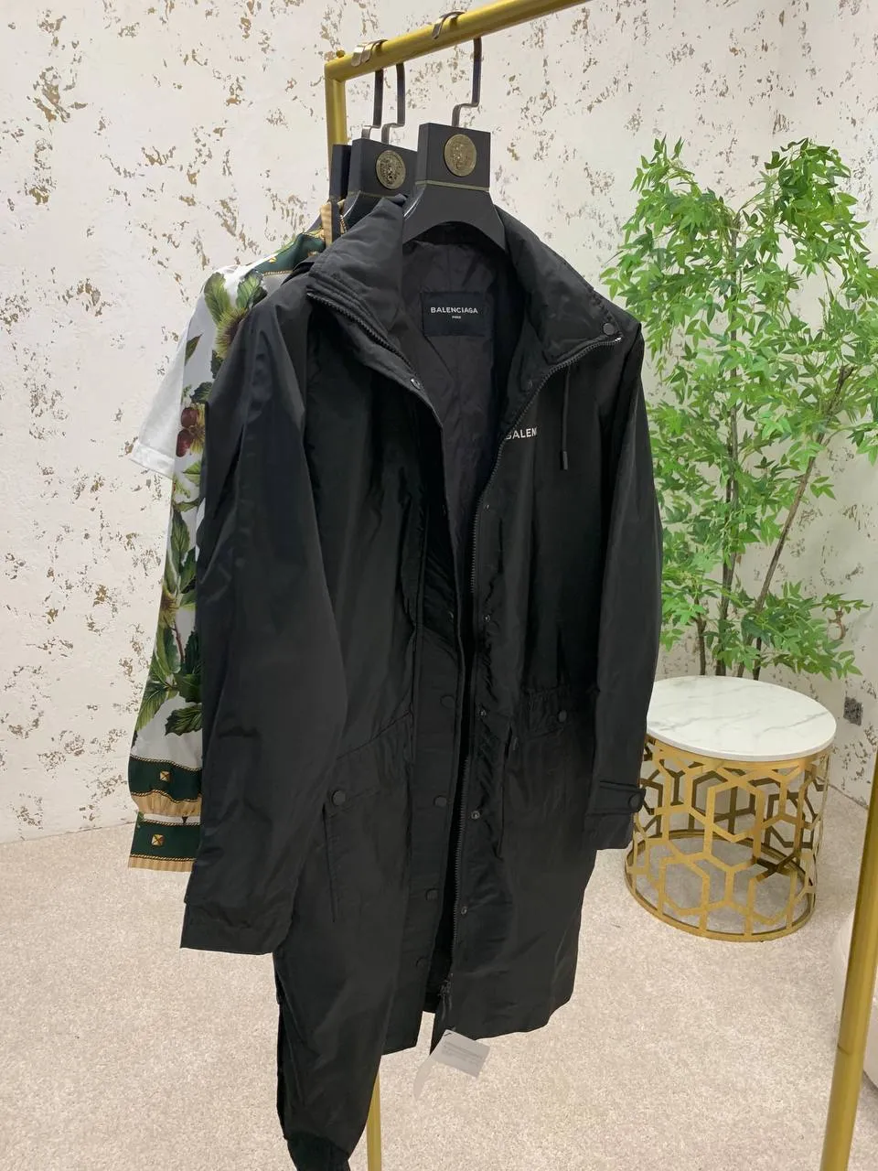 BALENCIAGA Женская ветровка  BALENCIAGA Женская ветровка