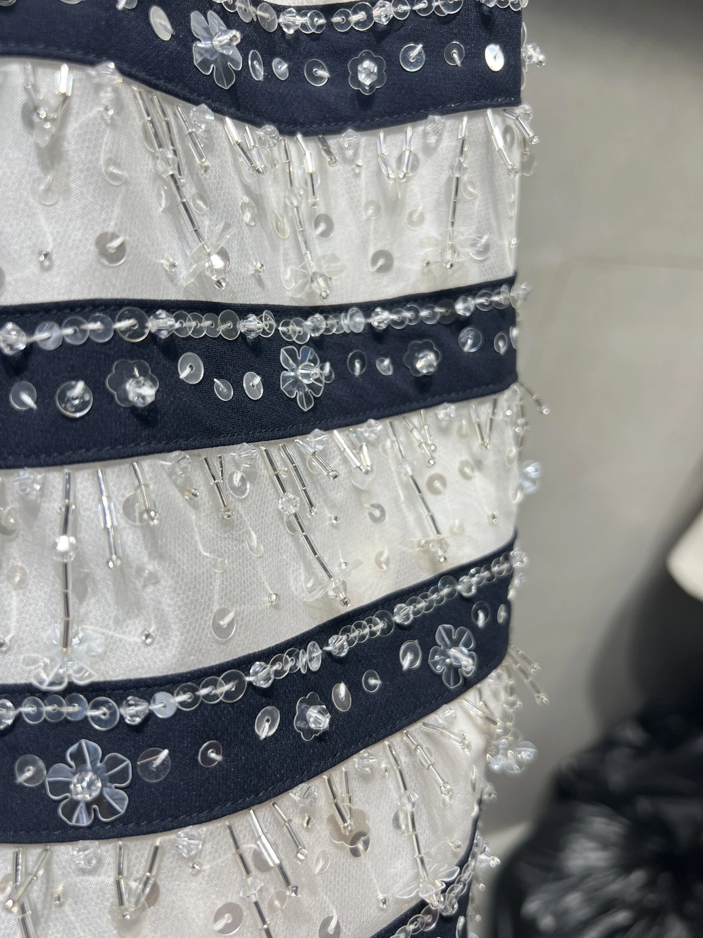 VALENTINO Женская юбка ручной работы VALENTINO Женская юбка ручной работы