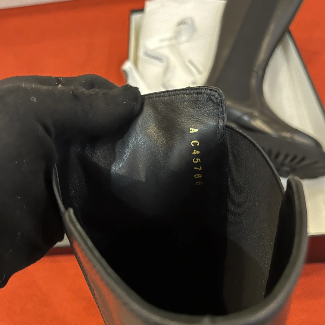 CHANEL Женские высокие сапоги 24S CHANEL Женские высокие сапоги 24S