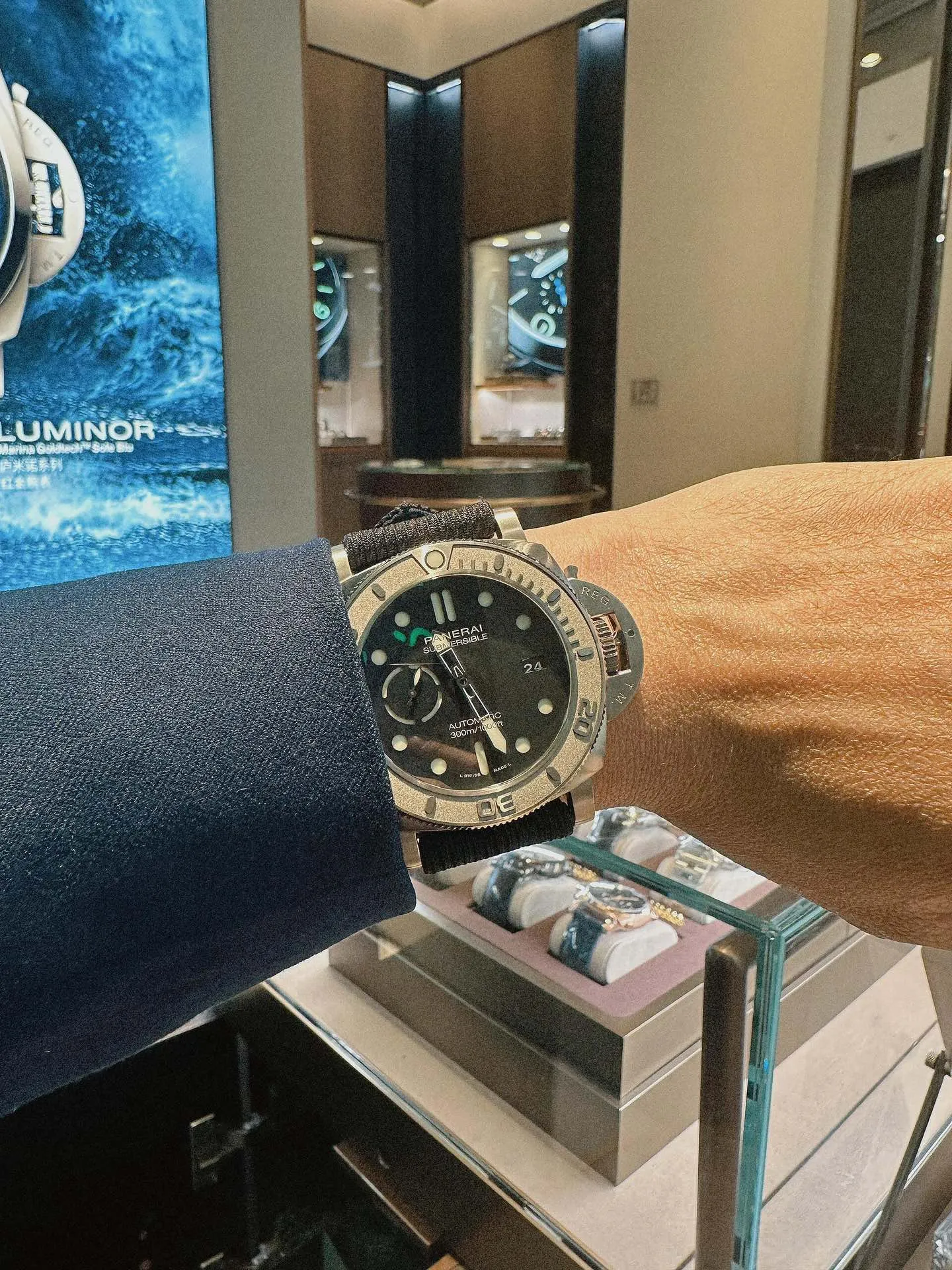 PANERAI Мужские часы Submersible PAM00984 47 мм PANERAI Мужские часы Submersible PAM00984 47 мм