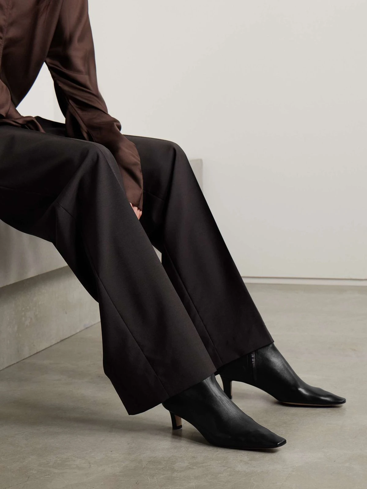 THE ROW Женские ботильоны из овчины THE ROW Женские ботильоны из овчины