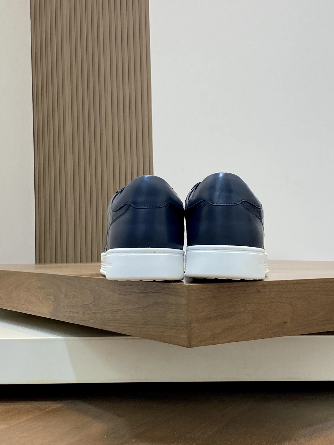 STEFANO RICCI Мужские кроссовки из телячьей кожи бежевые с белой подошвой