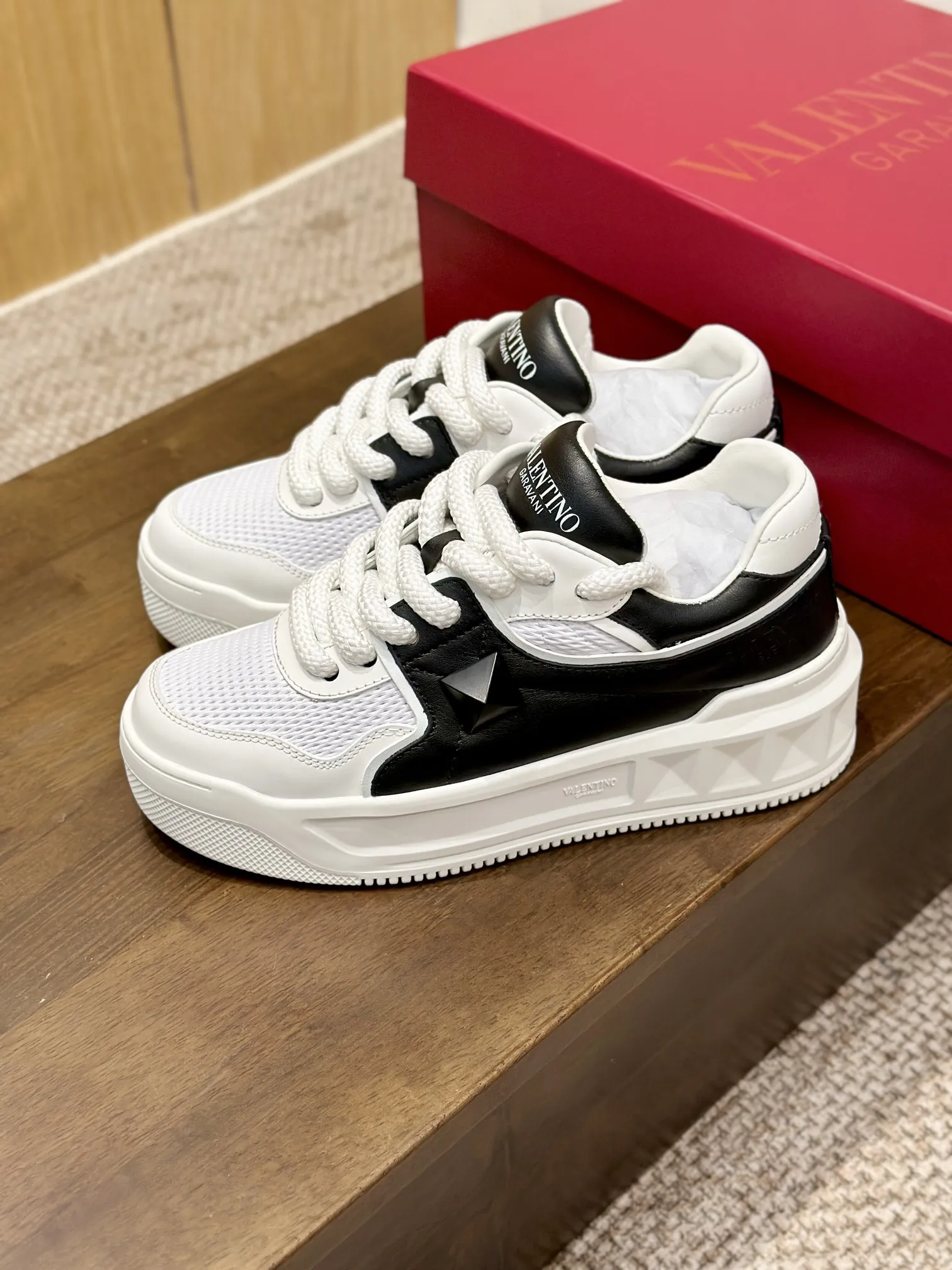 VALENTINO Кроссовки One Stud XL белые