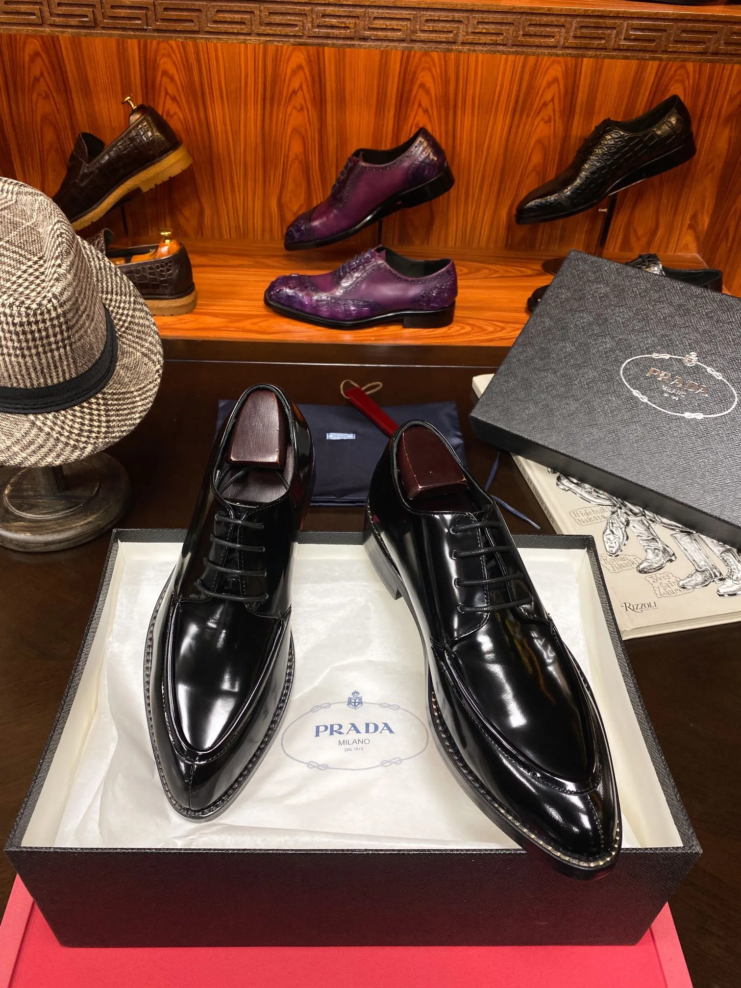 PRADA Мужские туфли PRADA Мужские туфли