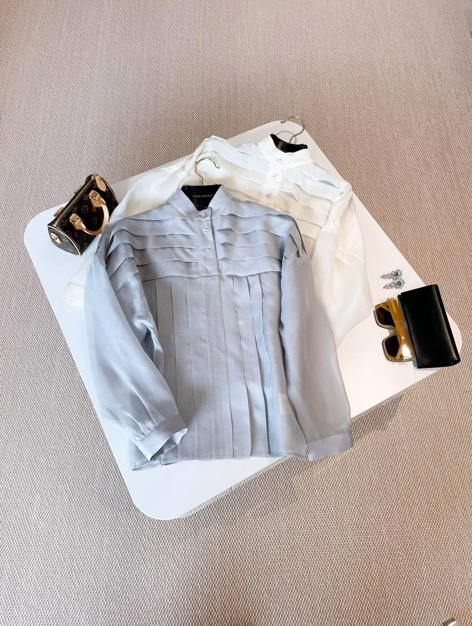 LOUIS VUITTON Женская рубашка из полупрозрачного шелкового тюля