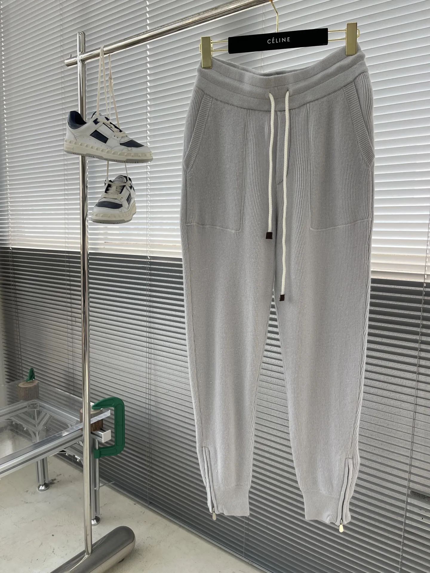 BRUNELLO CUCINELLI Мужские вязаные брюки