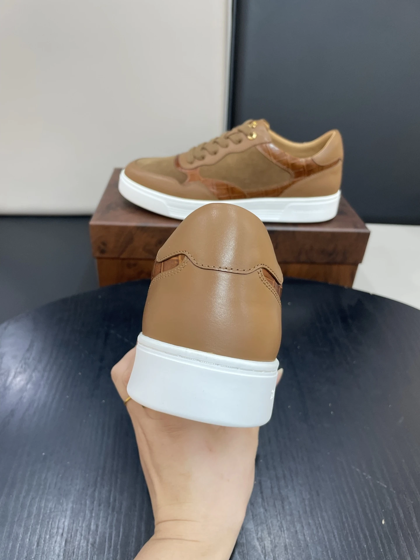 STEFANO RICCI Мужские кроссовки с комбинированным верхом из гладкой кожи и бархатистой замши 