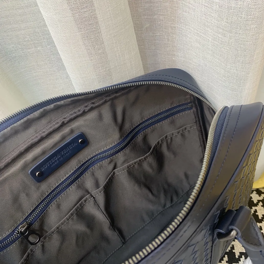 BOTTEGA VENETA Мужской Портфель  BOTTEGA VENETA Мужской Портфель