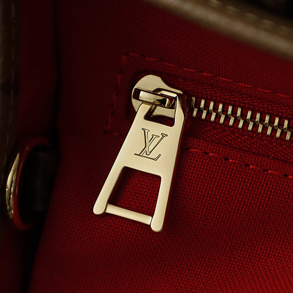 LOUIS VUITTON Женская Сумка Onthego M46373 LOUIS VUITTON Женская Сумка Onthego M46373