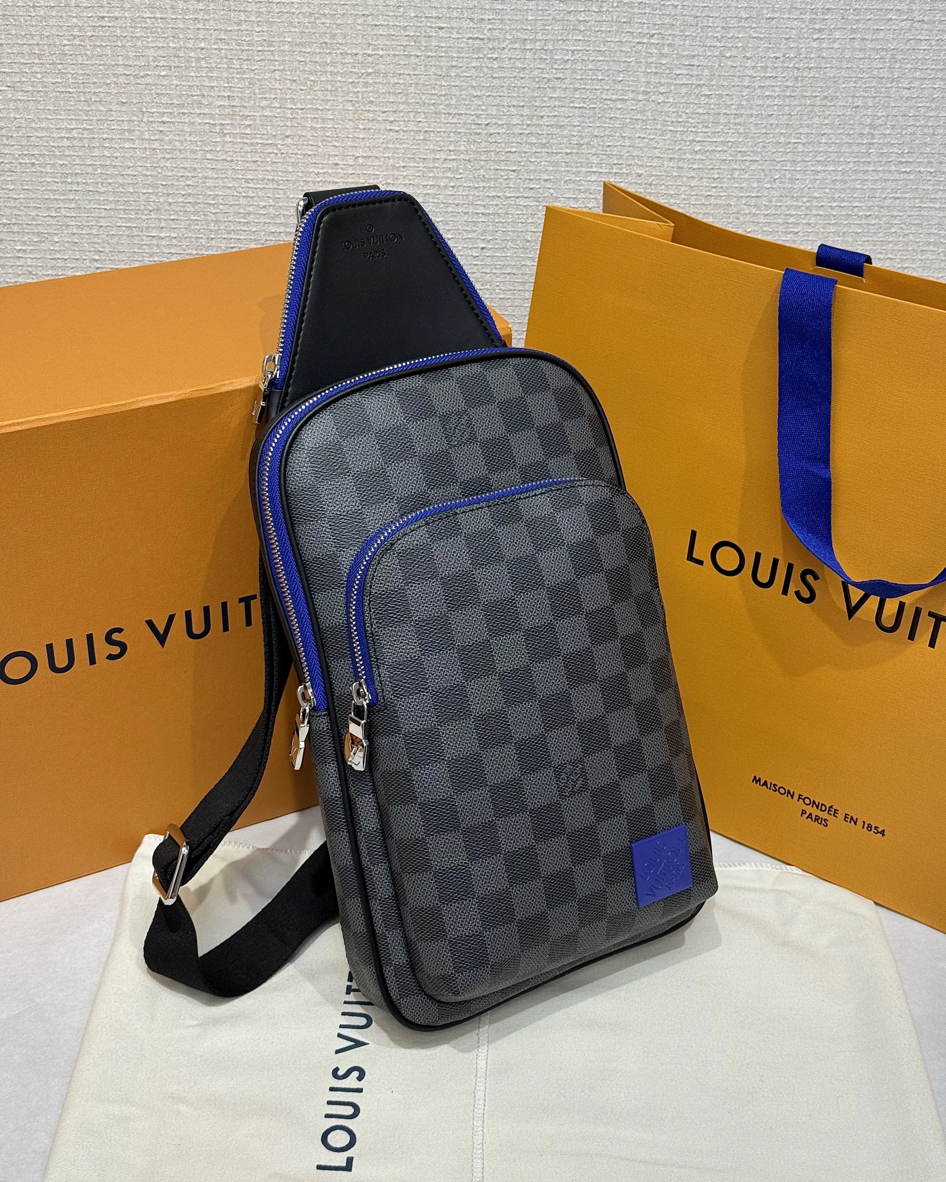 LOUIS VUITTON Мужской рюкзак