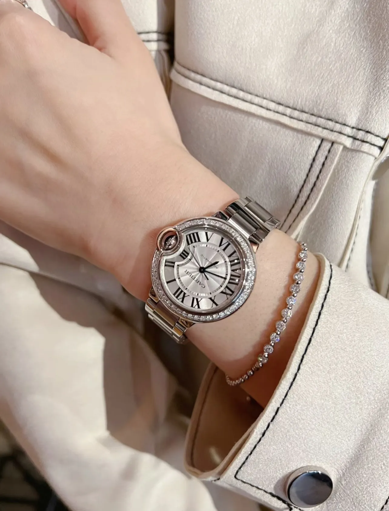 CARTIER Женские часы Ballon Bleu W4BB0016 33 мм CARTIER Женские часы Ballon Bleu W4BB0016 33 мм