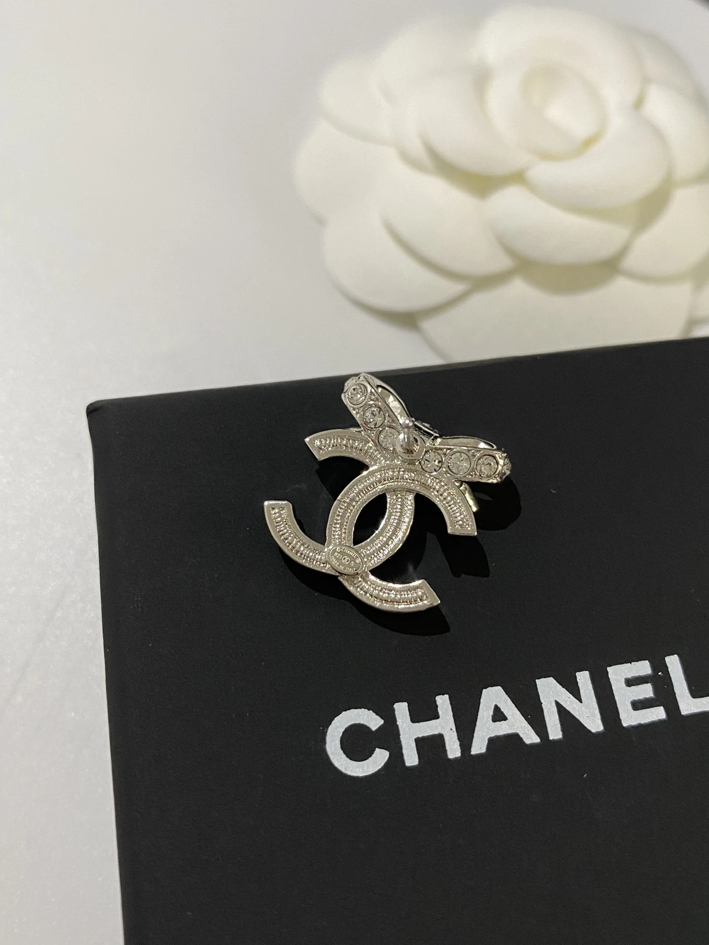 CHANEL Женские серьги CHANEL Женские серьги
