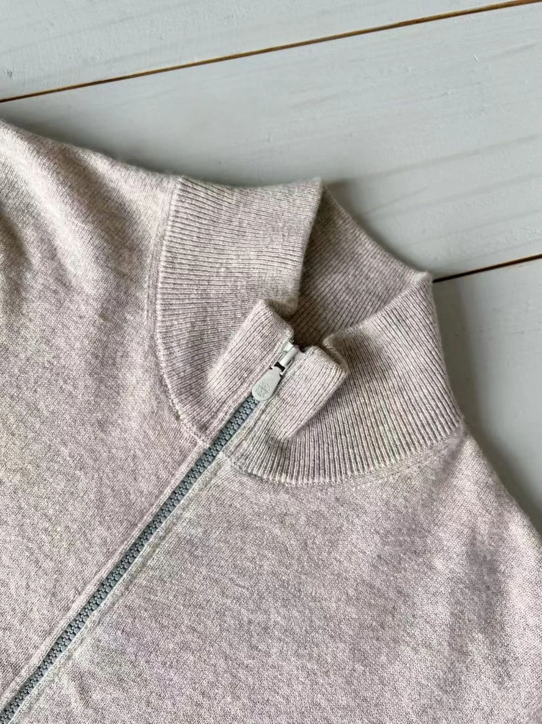 BRUNELLO CUCINELLI Мужской джемпер из кашемира  BRUNELLO CUCINELLI Мужской джемпер из кашемира