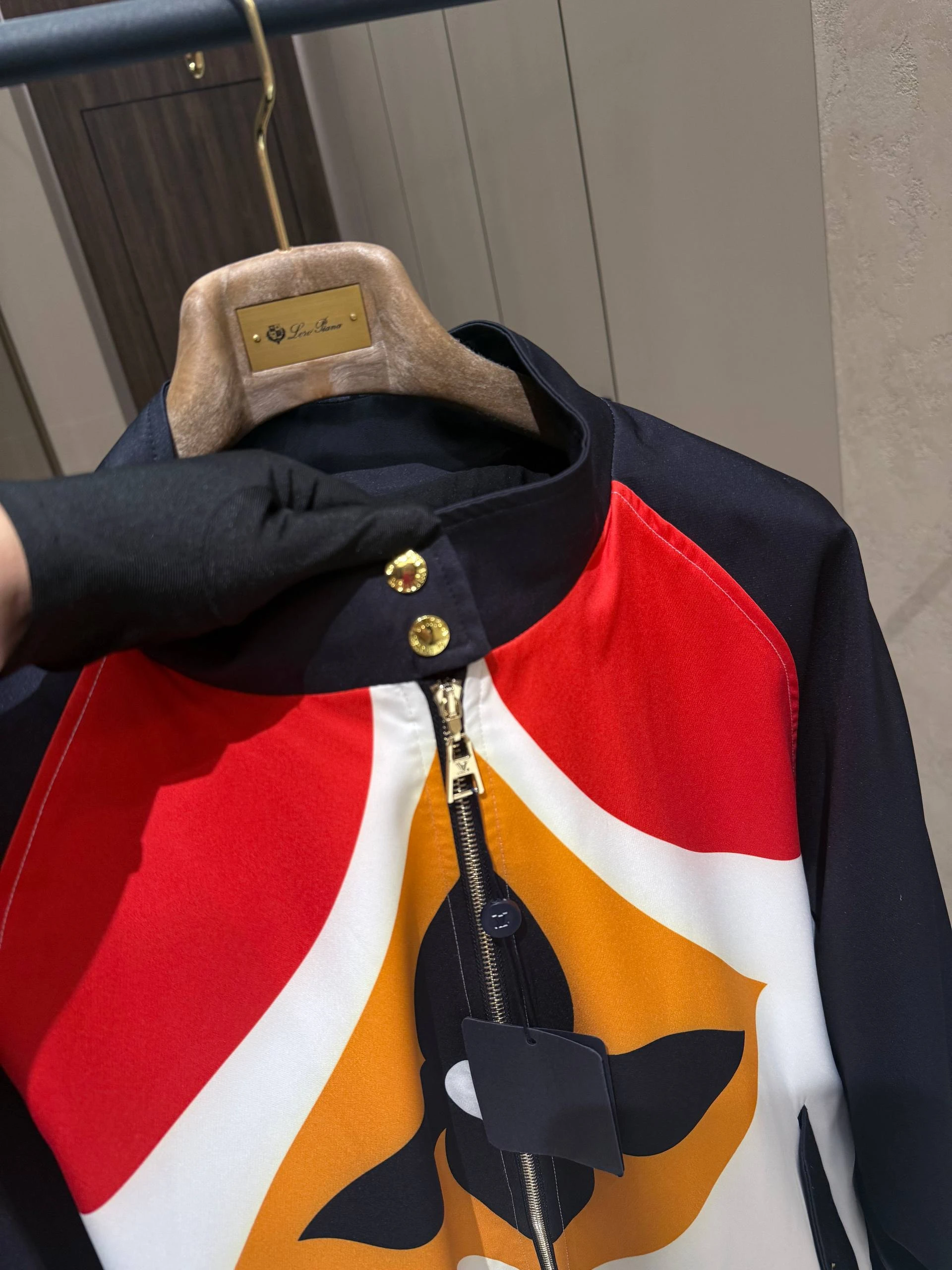 LOUIS VUITTON  Мужской бомбер LOUIS VUITTON  Мужской бомбер