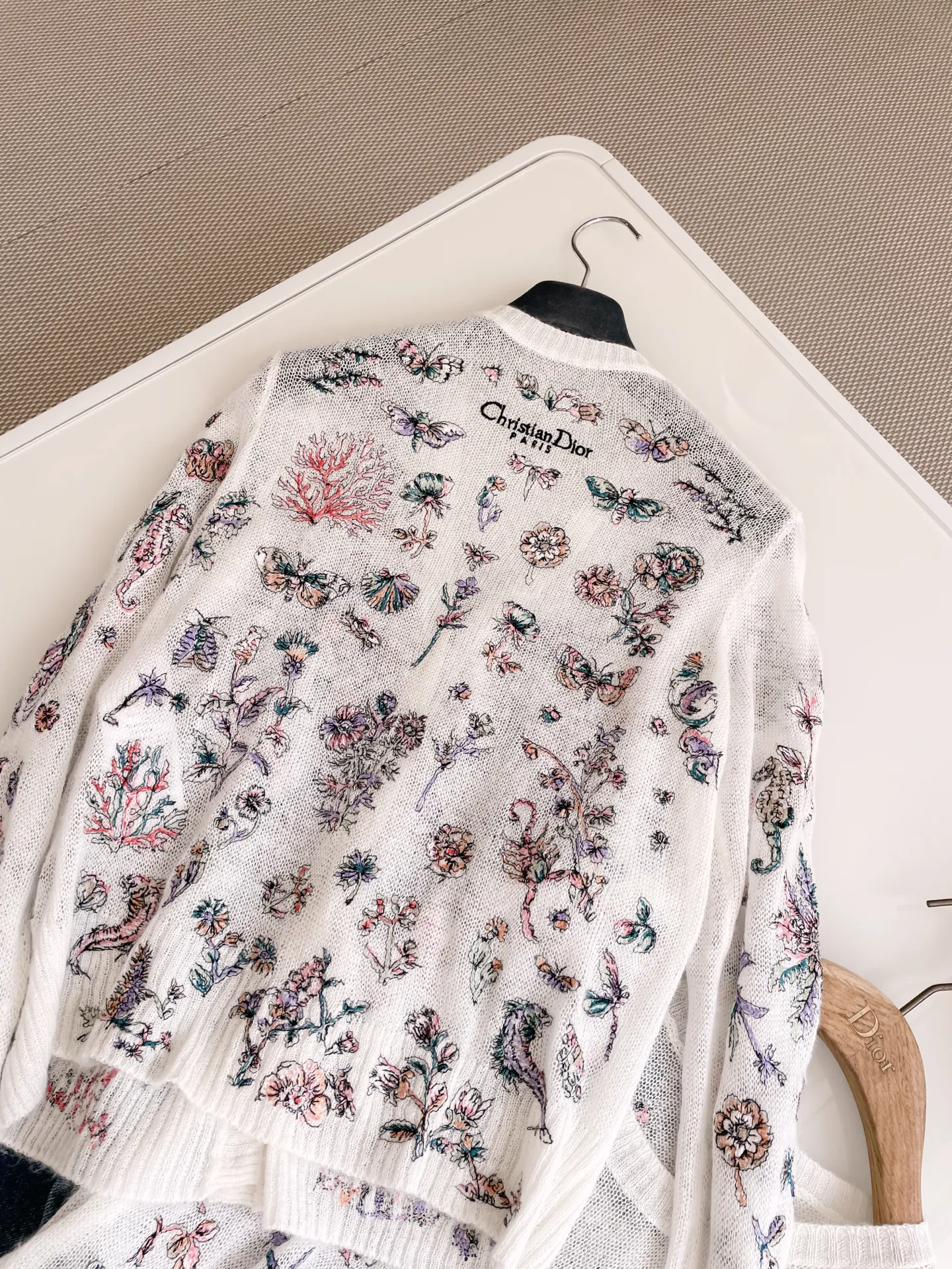 CHRISTIAN DIOR Женский кардиган и жилет CHRISTIAN DIOR Женский кардиган и жилет