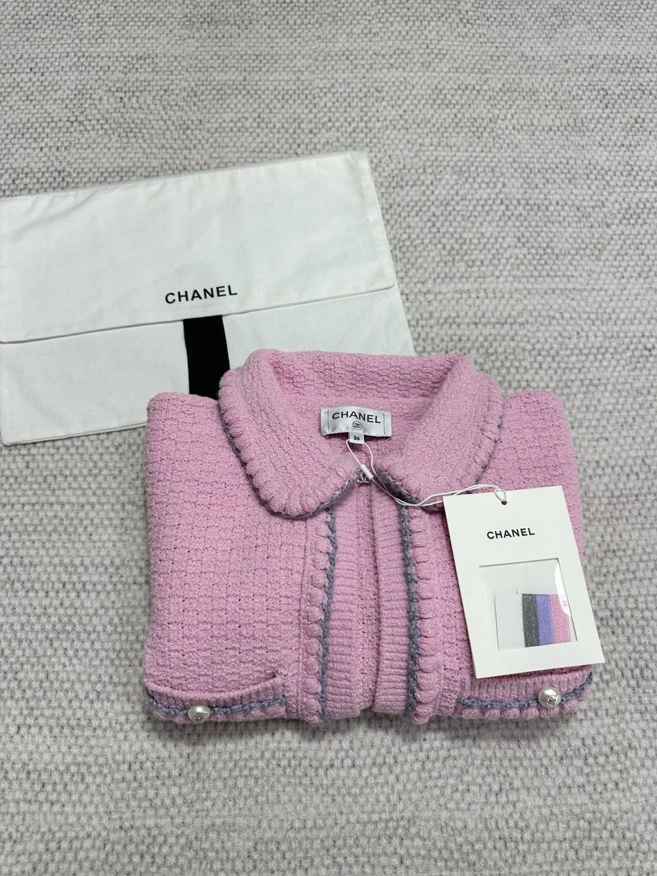 CHANEL Женский кардиган  CHANEL Женский кардиган