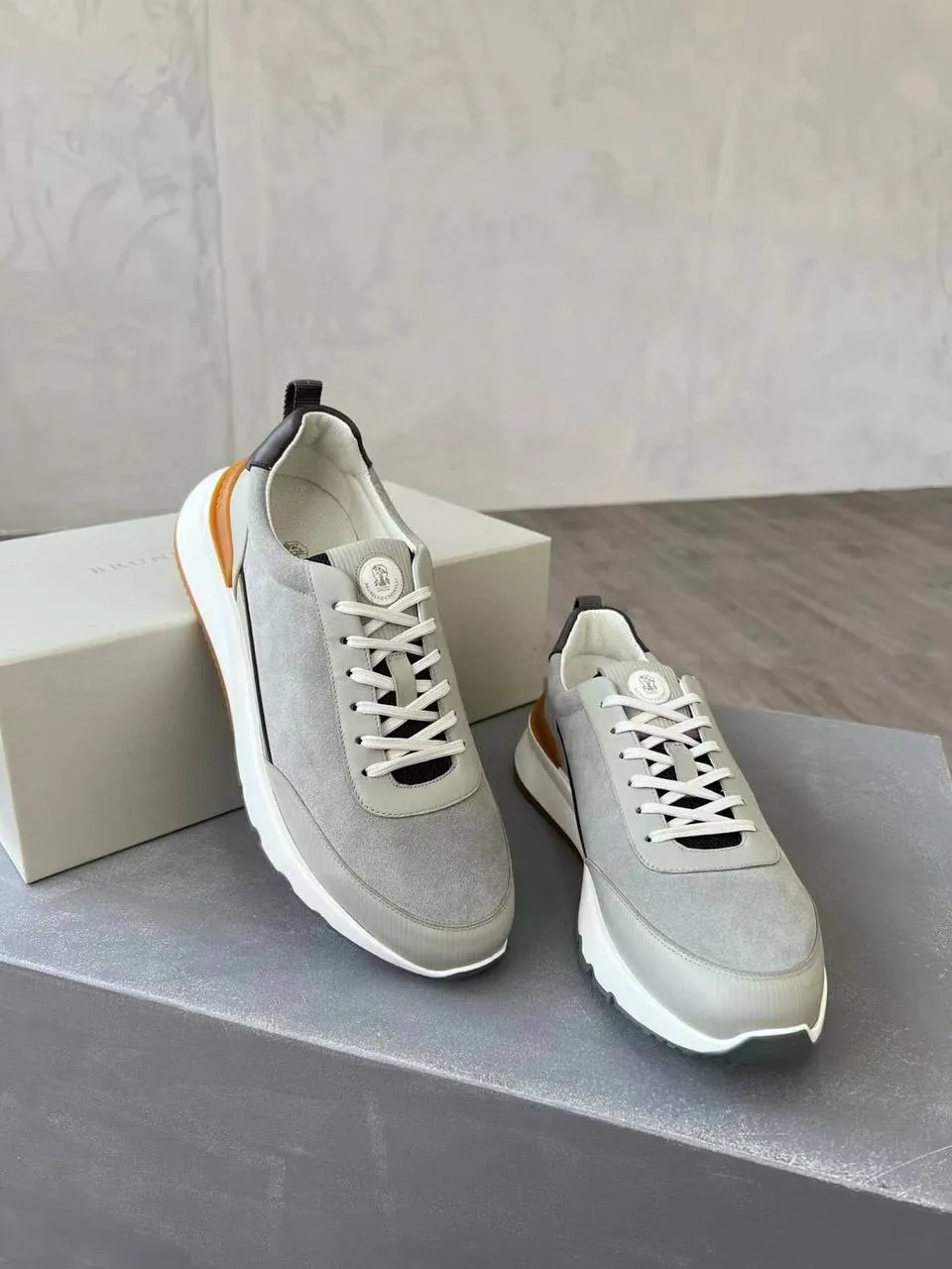 BRUNELLO CUCINELLI Мужские кроссовки с полуполированной кожей BRUNELLO CUCINELLI Мужские кроссовки с полуполированной кожей