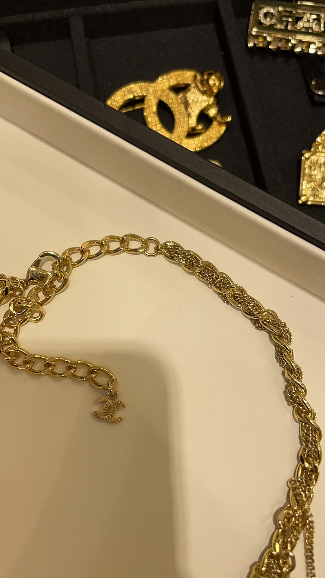 CHANEL Женское двуслойное ретро колье CHANEL Женское двуслойное ретро колье