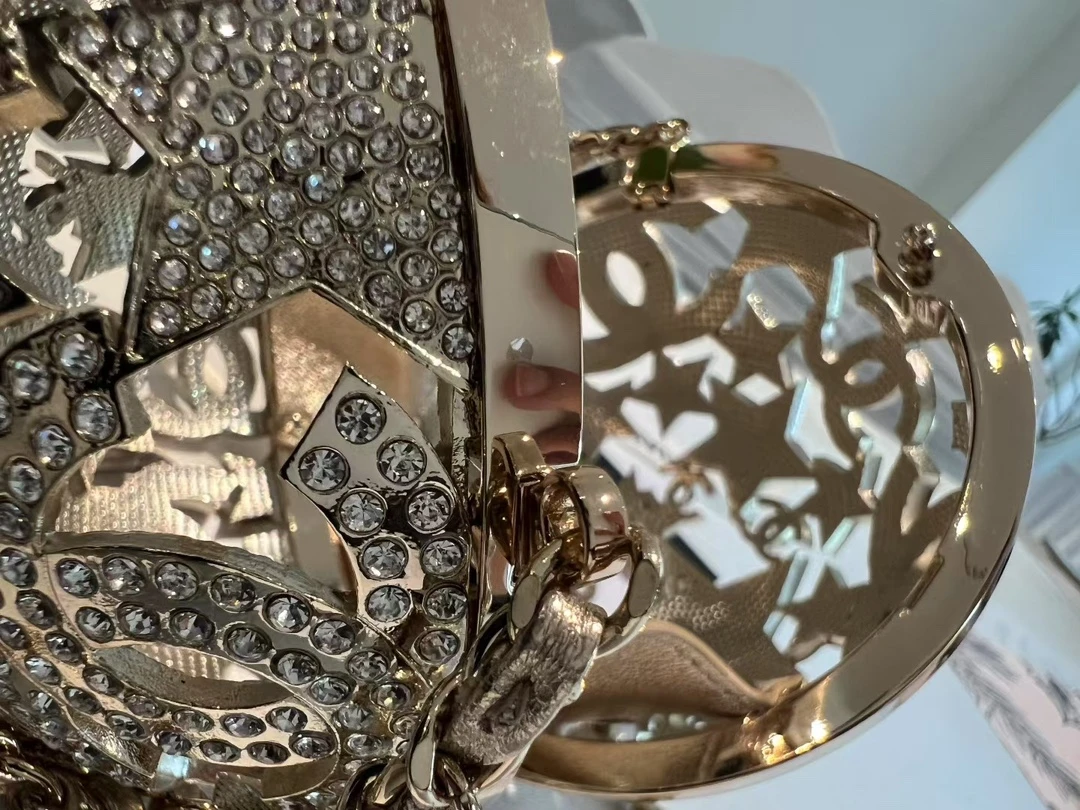 CHANEL Женский клатч CHANEL Женский клатч