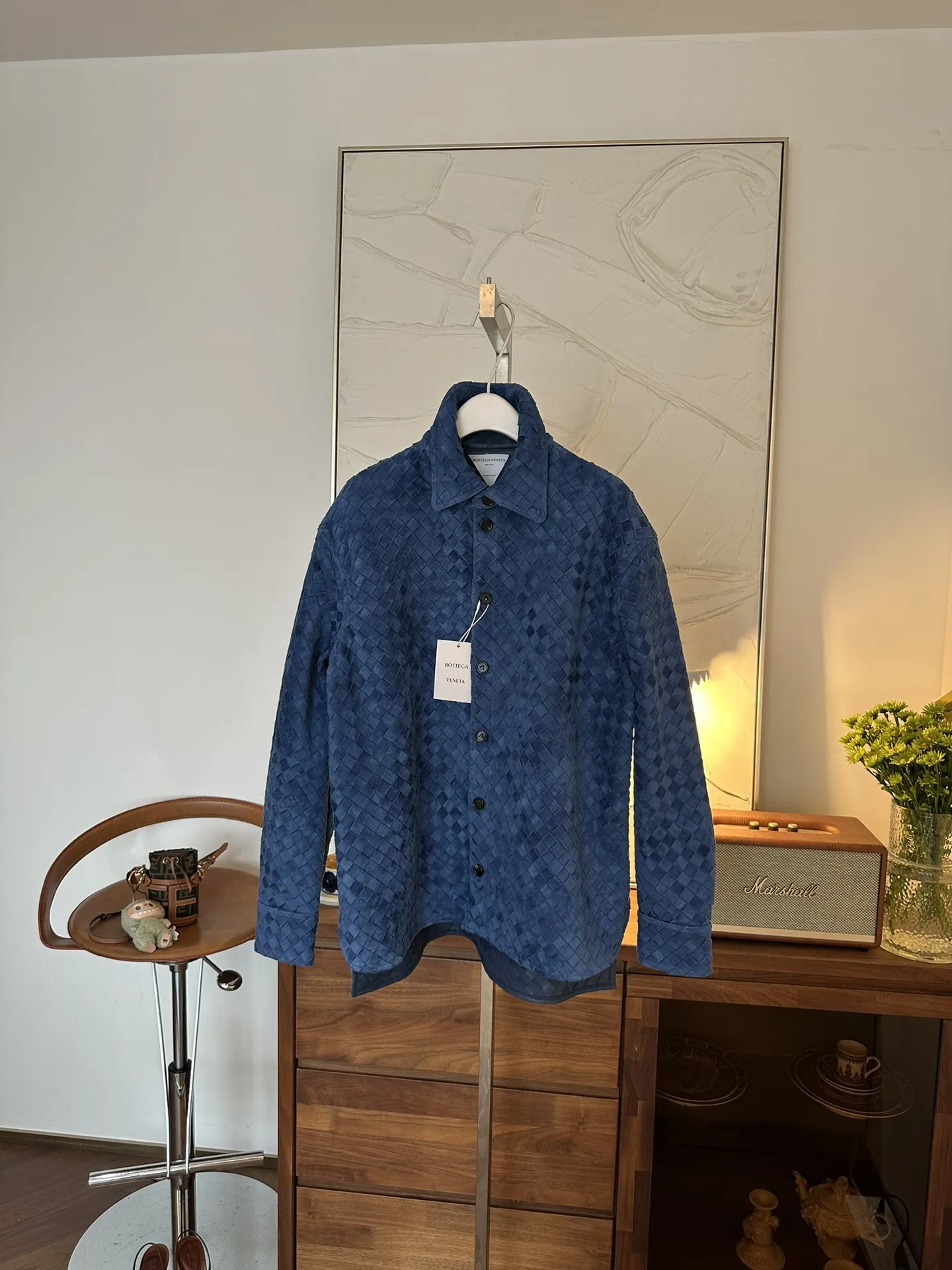 BOTTEGA VENETA Женская рубашка из замши в плетении Intrecciato