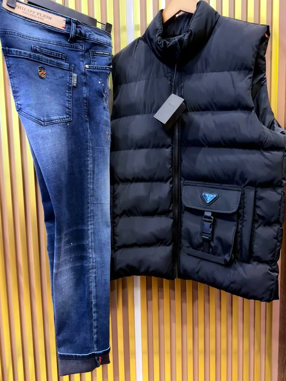 PRADA Мужской жилет на синтепоне PRADA Мужской жилет на синтепоне