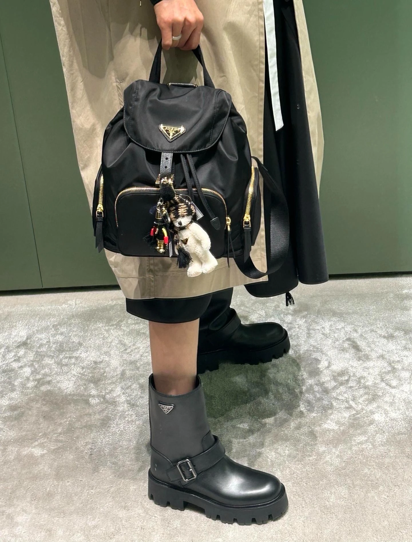 PRADA Женские ботинки из воловьей кожи PRADA Женские ботинки из воловьей кожи