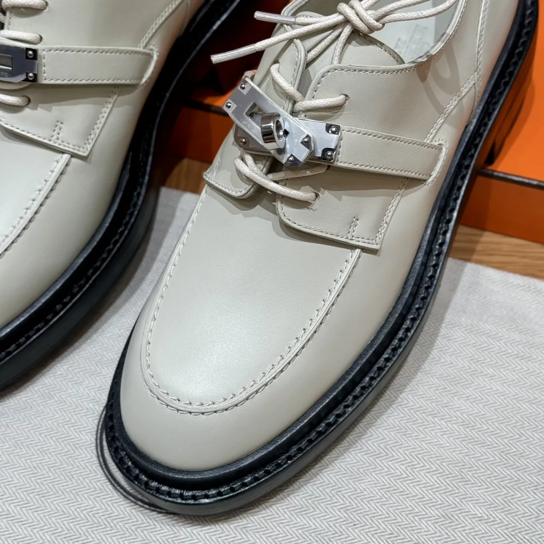 HERMES Женские лоферы First из телячьей кожи 