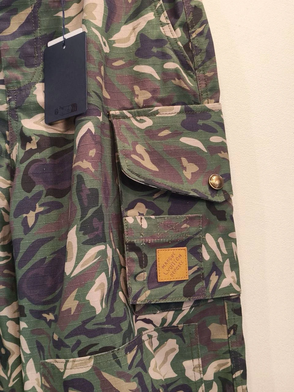 LOUIS VUITTON Мужские брюки LOUIS VUITTON Мужские брюки