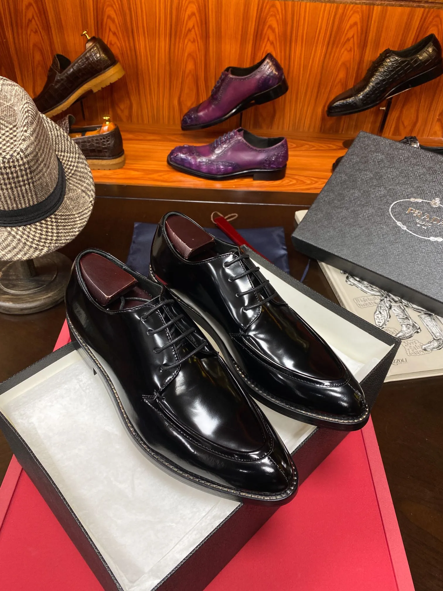 PRADA Мужские туфли PRADA Мужские туфли