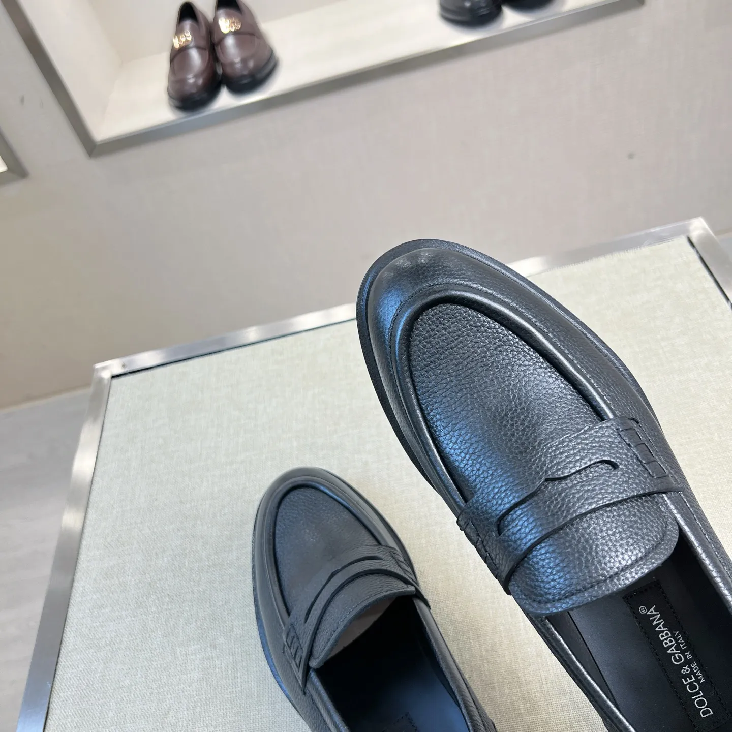 DOLCE & GABBANA Мужские лоферы коровья кожа