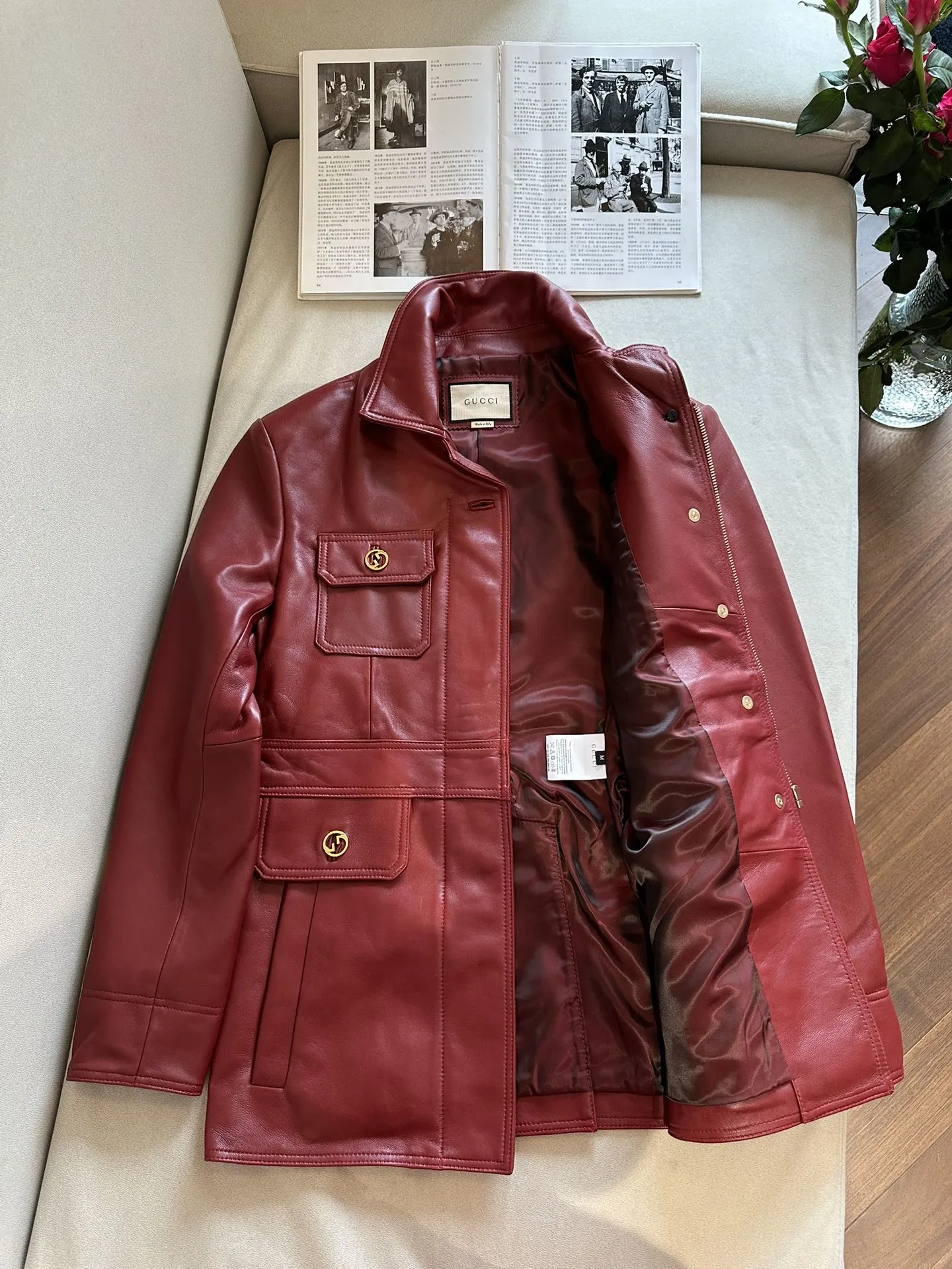 GUCCI Женский кожаный жакет GUCCI Женский кожаный жакет