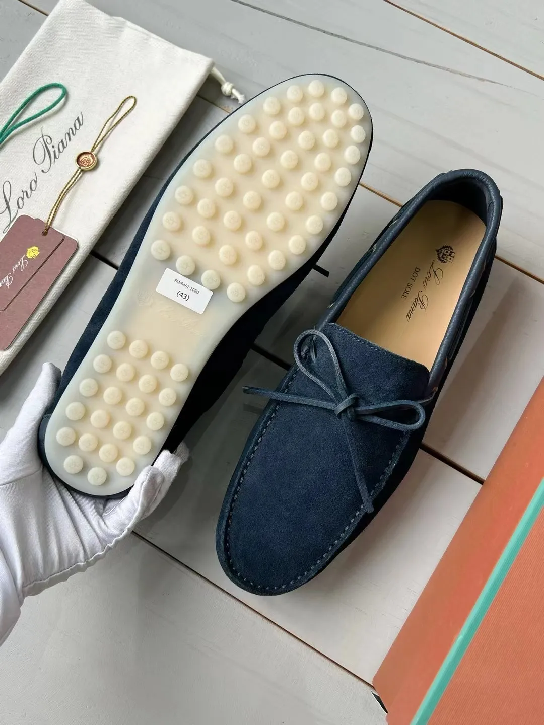 LORO PIANA Мужские мокасины с точечной подошвой