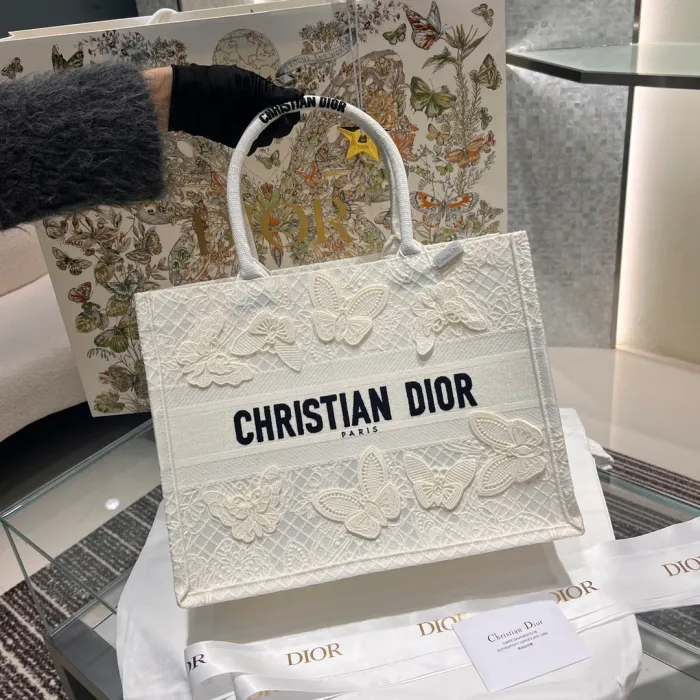 CHRISTIAN DIOR Женская сумка Book Tote Butterfly
