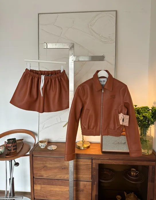 MIU MIU Женский кожаный костюм