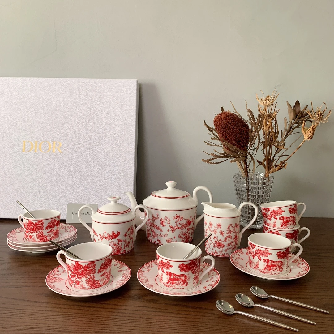 CHRISTIAN DIOR Чайный сервиз 15 предметов Maison CHRISTIAN DIOR Чайный сервиз 15 предметов Maison