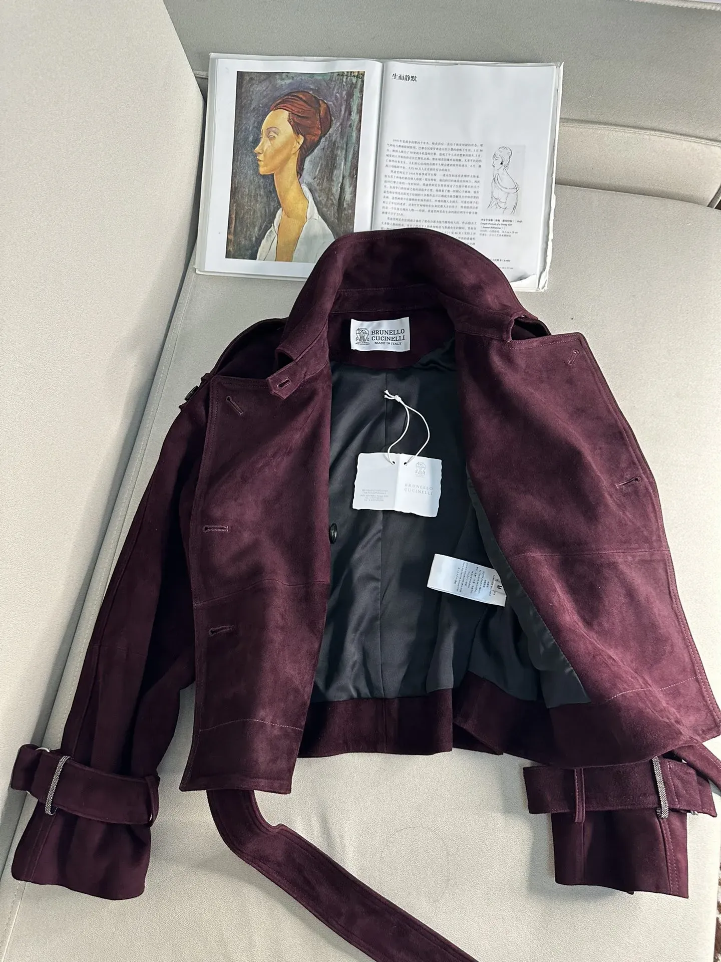 BRUNELLO CUCINELLI Женская куртка из замши с акцентом на талии BRUNELLO CUCINELLI Женская куртка из замши с акцентом на талии