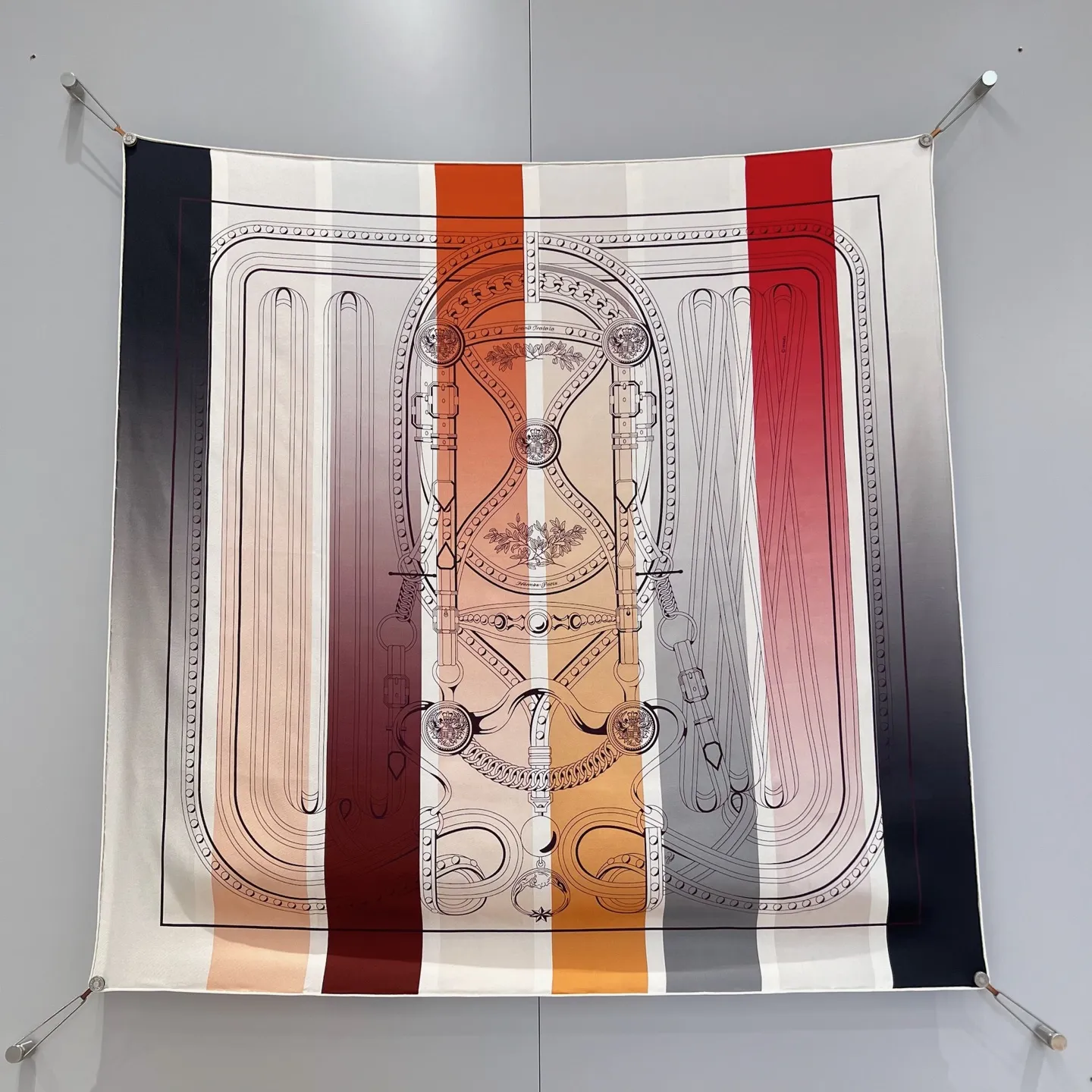 HERMES Платок из шелковый