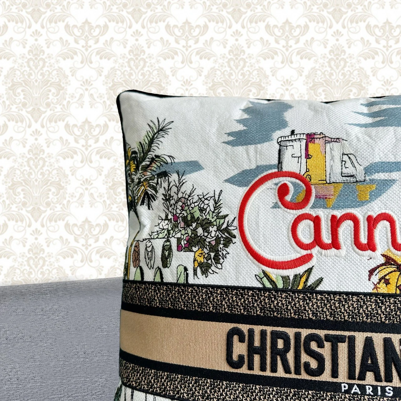 CHRISTIAN DIOR Декоративная подушка CHRISTIAN DIOR Декоративная подушка