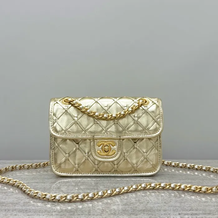 CHANEL Женская Cумка-конверт 25S