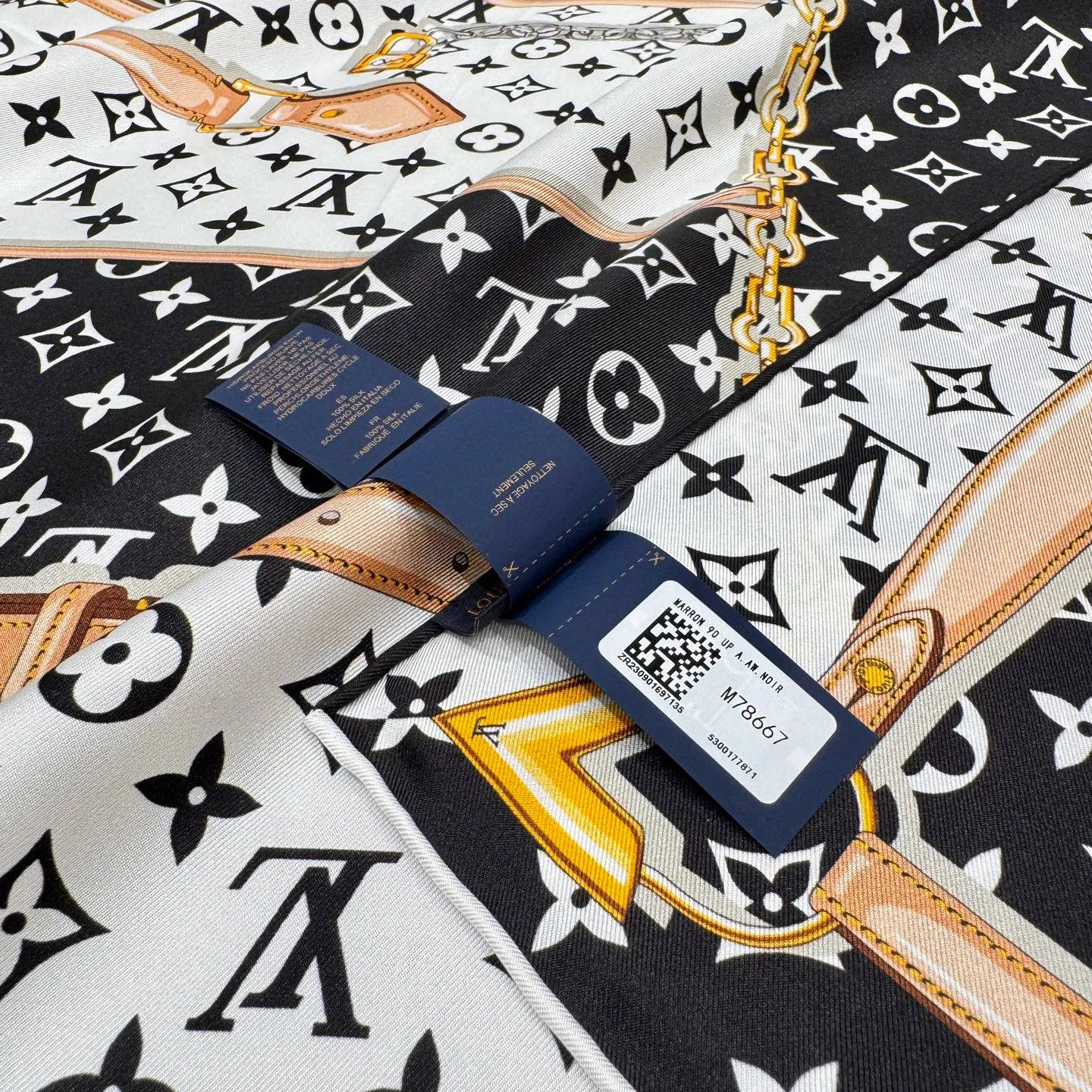 LOUIS VUITTON Женский Платок-каре Monogram Confidential M78667