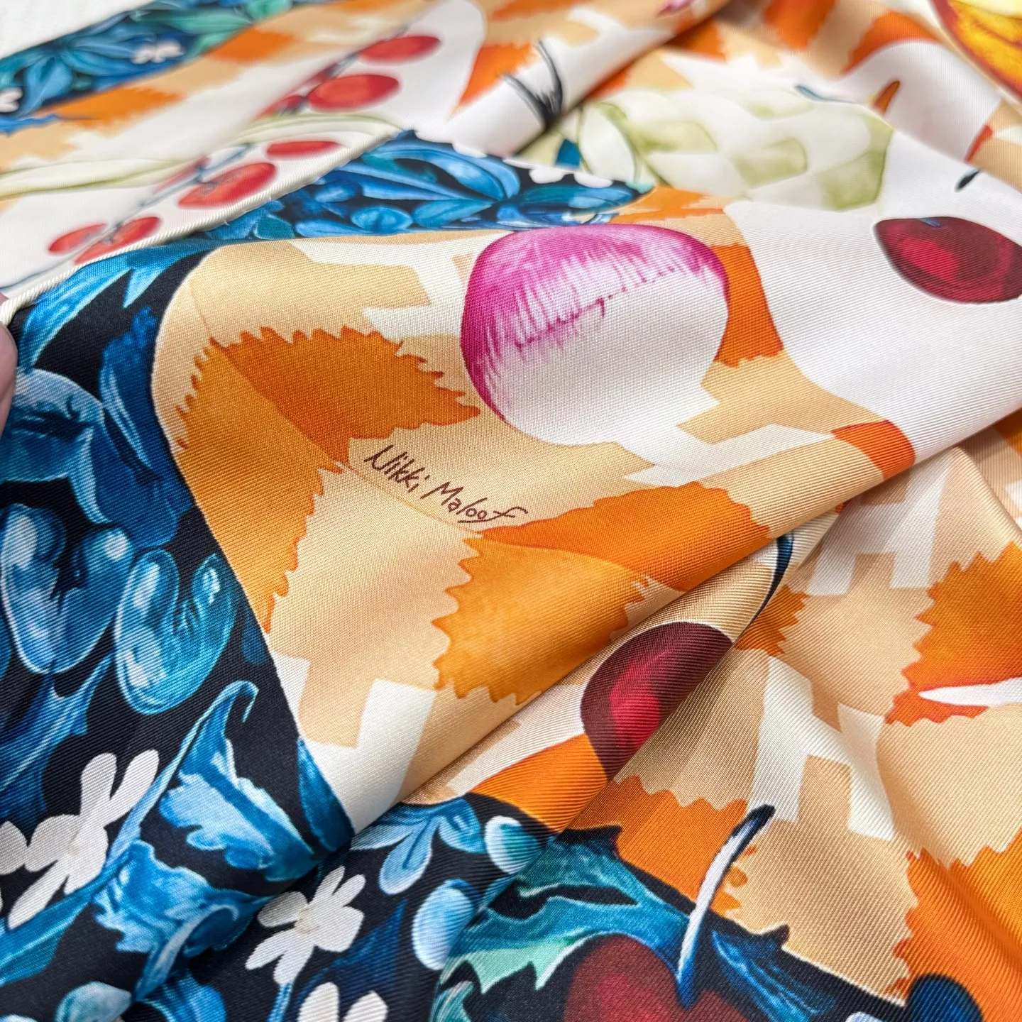 HERMES Платок из шёлка 90x90 см