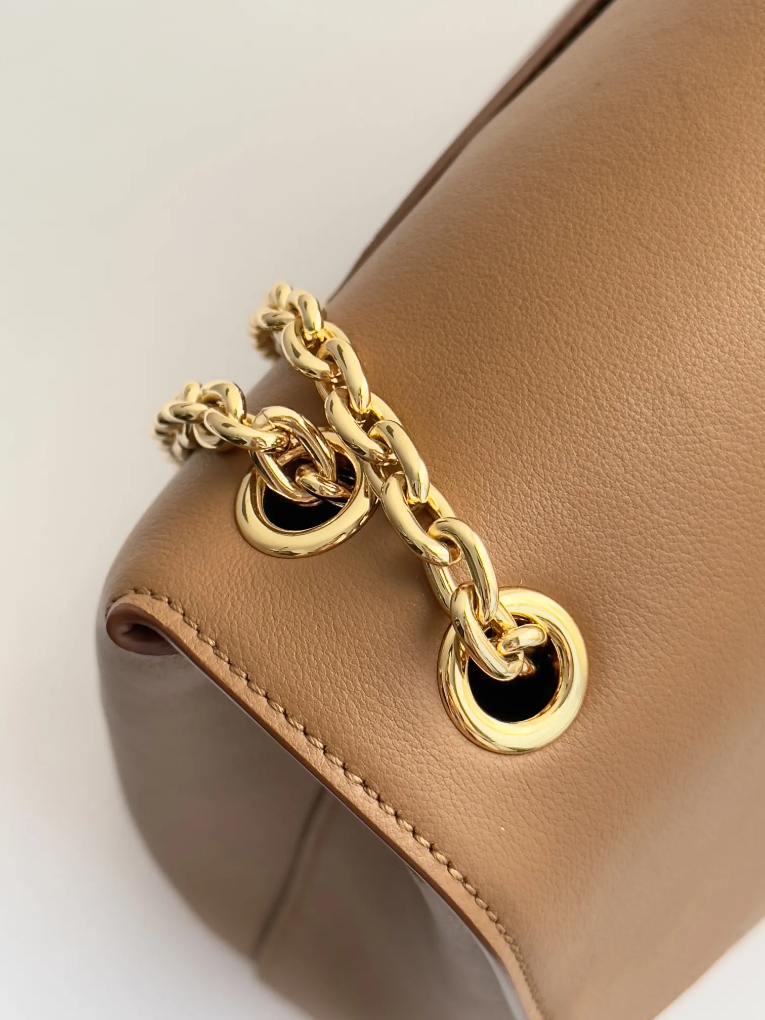 PRADA Женская сумка HOBO Large PRADA Женская сумка HOBO Large