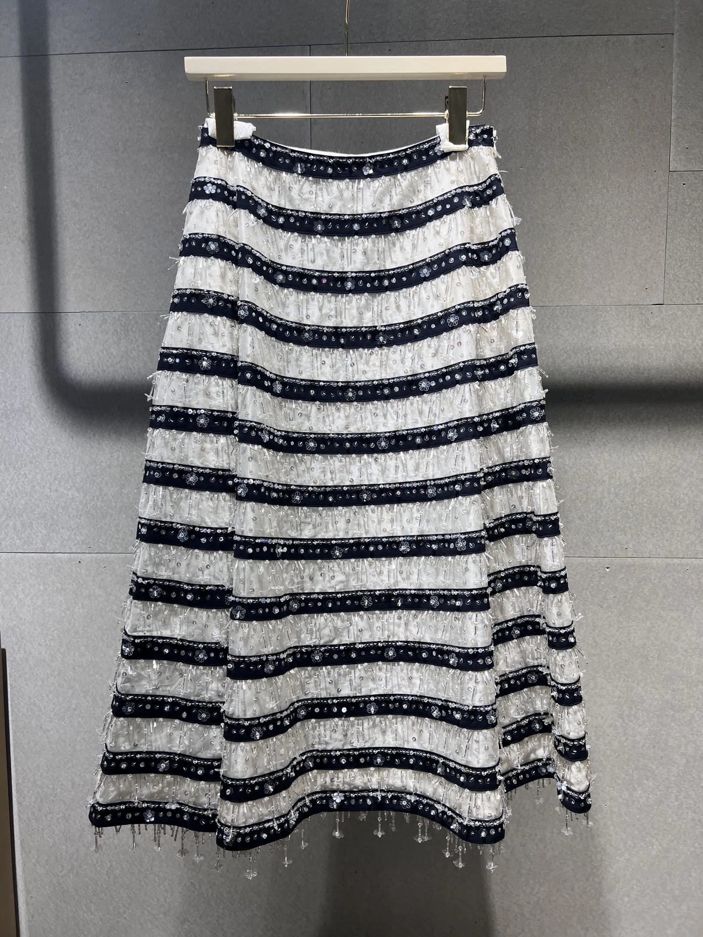 VALENTINO Женская юбка ручной работы VALENTINO Женская юбка ручной работы