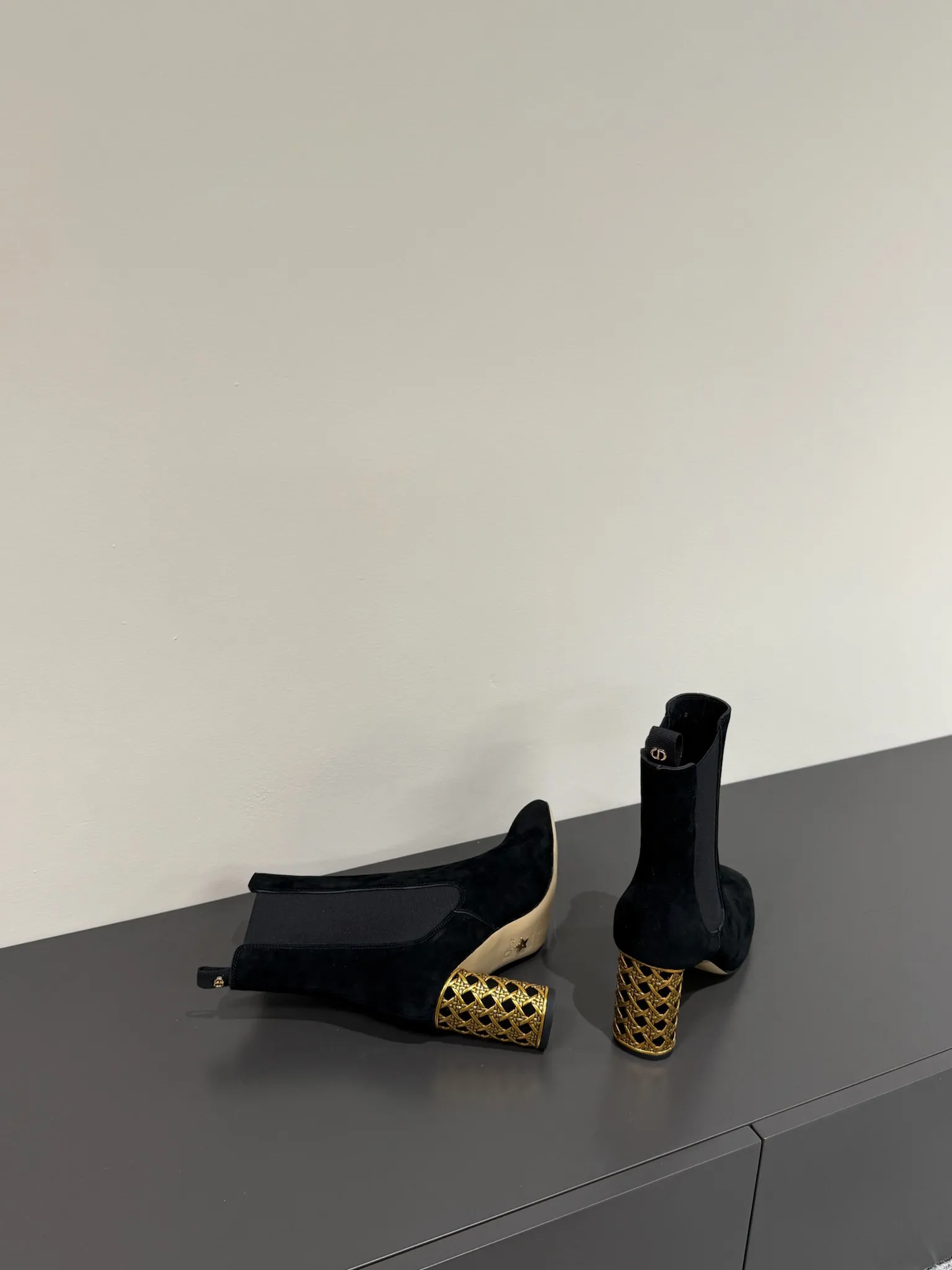 CHRISTIAN DIOR Женские ботильоны