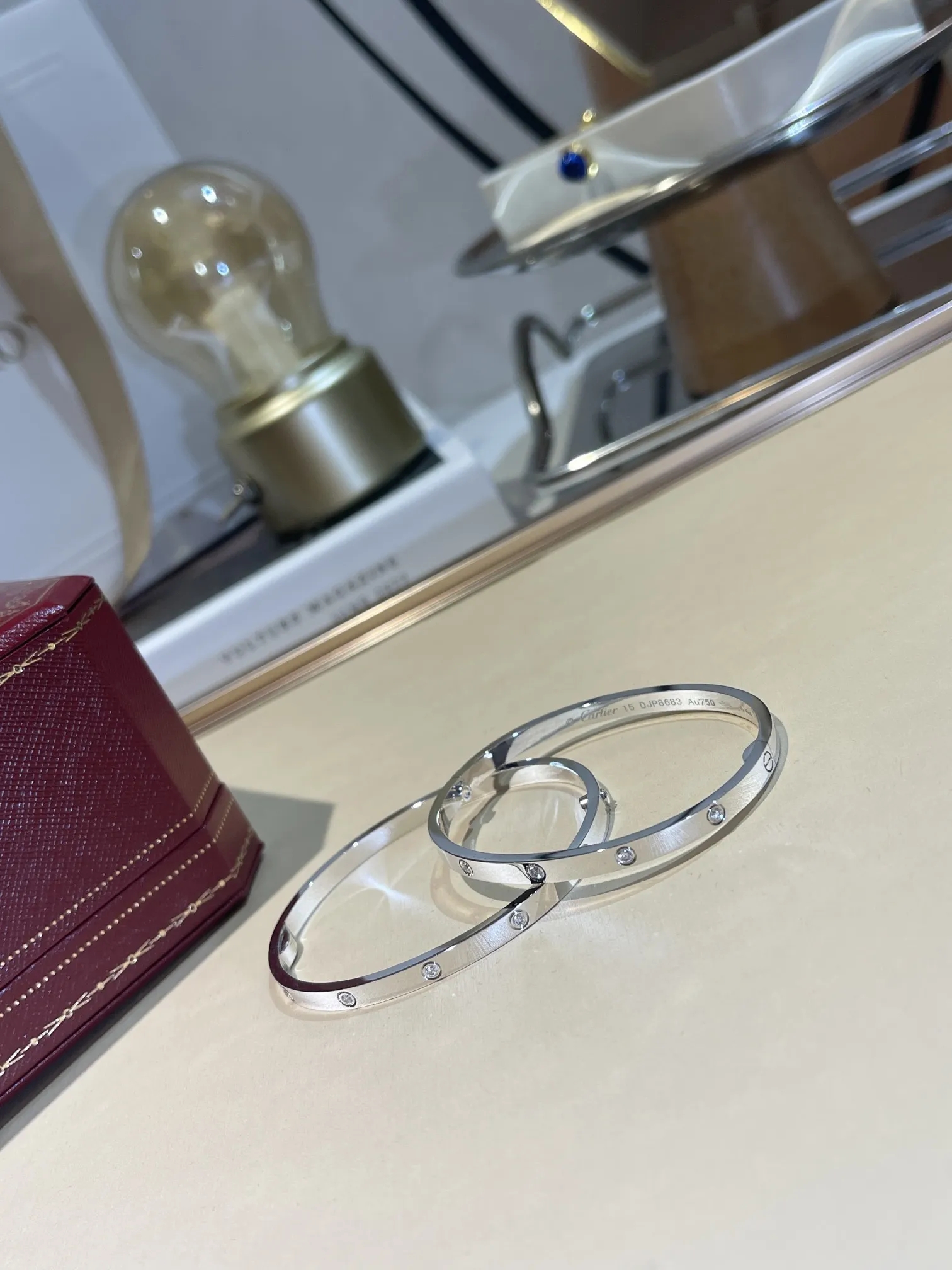 CARTIER Браслет Love белое золото и бриллианты CARTIER Браслет Love белое золото и бриллианты