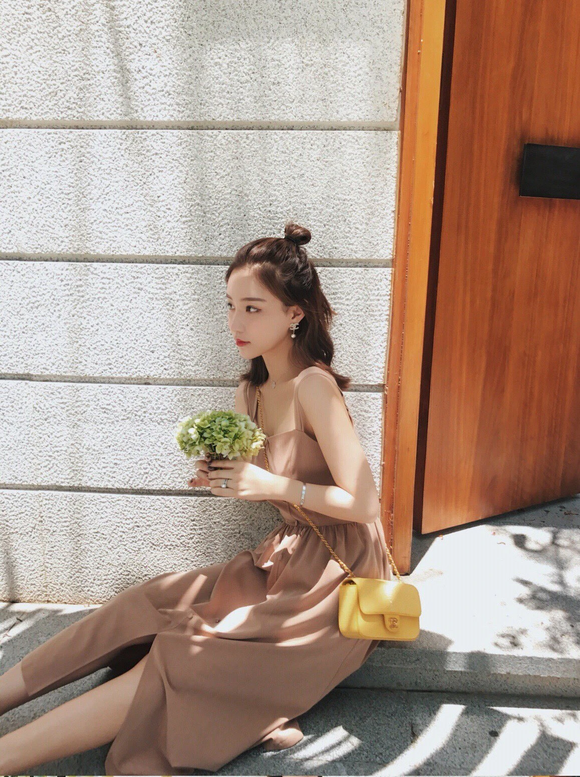 CHANEL Женские серьги с жемчугом CHANEL Женские серьги с жемчугом